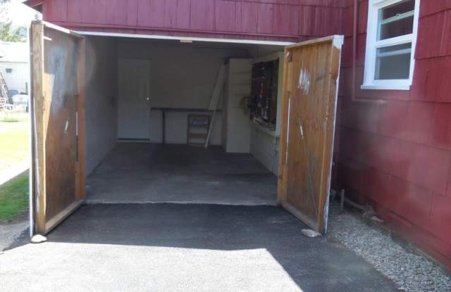 2-Bedroom, 1-Bath Cottage