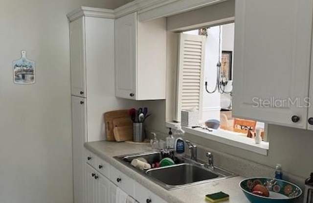 716 WHITE PINE TREE ROAD