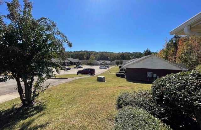 Rent $713/month********** 55+ Senior Community*********Comfortable Living