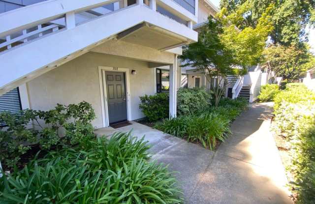 2576 Oak Road #108