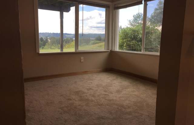 19215 98th Ave South - E