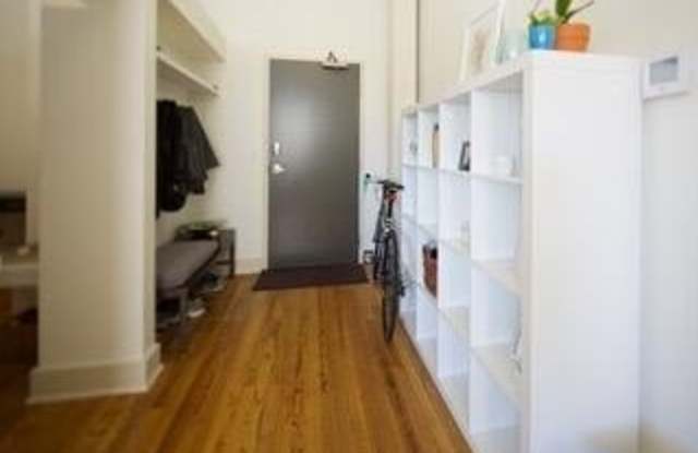 463 N High Street unit: 5D