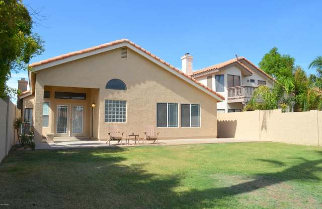 11041 W Crimson Ln