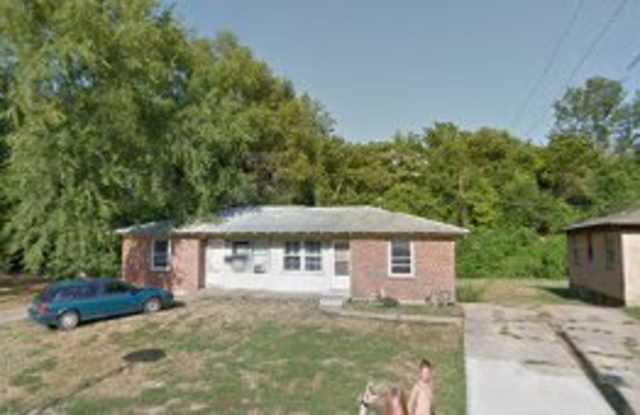 1235 S Franklin Ave