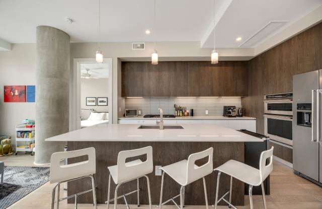 4200 West 16th Avenue