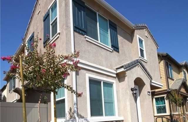 Photo of 710 Banyan Way