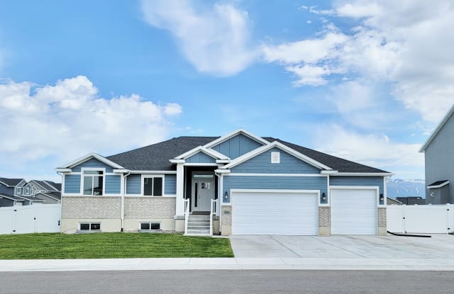 2496 W Glover Ln - 2496 West Glover Lane, West Haven, UT 84401