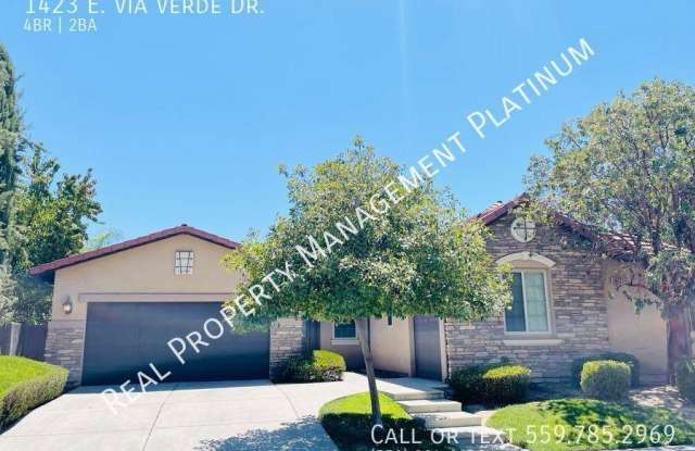 1423 E Via Verde Dr