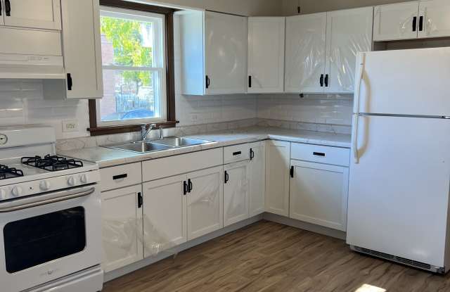 Photo of 9757 South Avenue M - 1