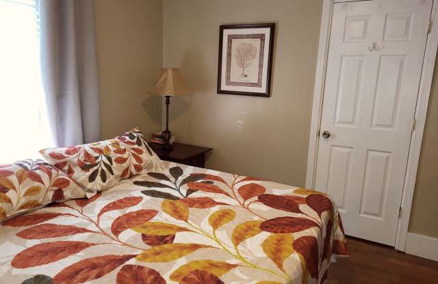 635 Mountain Avenue Southeast