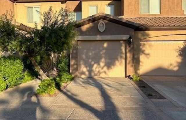 250 W Queen Creek Road