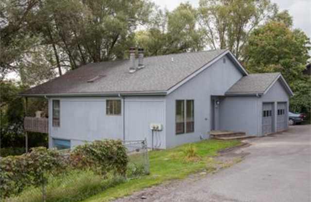 110 Pine Tree Rd. - B