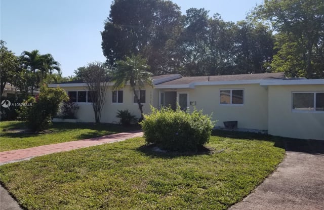 20730 NE 25th Ave - 20730 Northeast 25th Avenue, Ojus, FL 33180