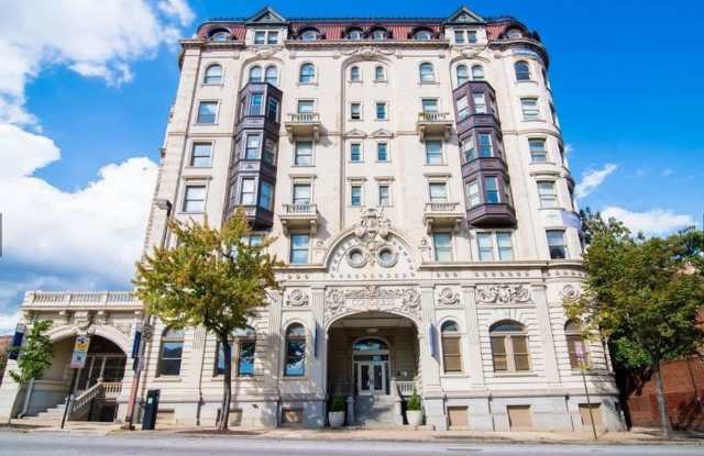 Photo of 306 W Franklin