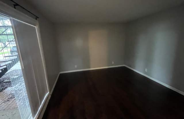 211 Jefferson Drive - 1