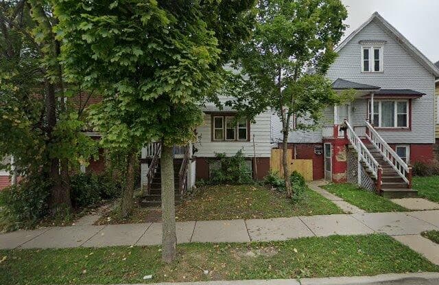 2619 S 6th Street - 2619 South 6th Street, Milwaukee, WI 53215