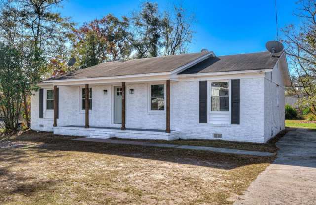 Photo of 2620 Lumpkin Rd