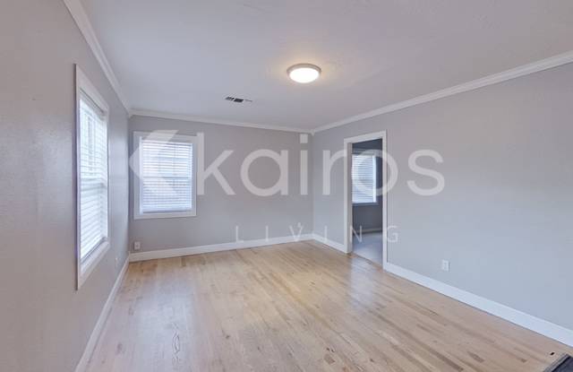 3415 South Hughes Street