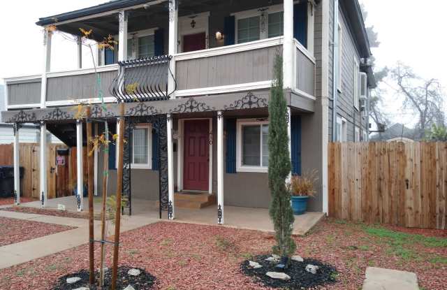 3 BR 2 BA down stairs apartment available now