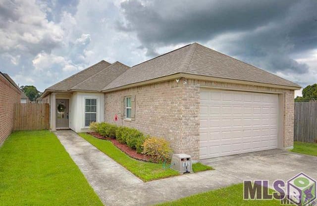 38570 SPARROW CT - 38570 Sparrow Court, Prairieville, LA 70769