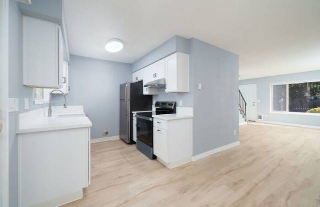 4930 Southwest Lombard Avenue