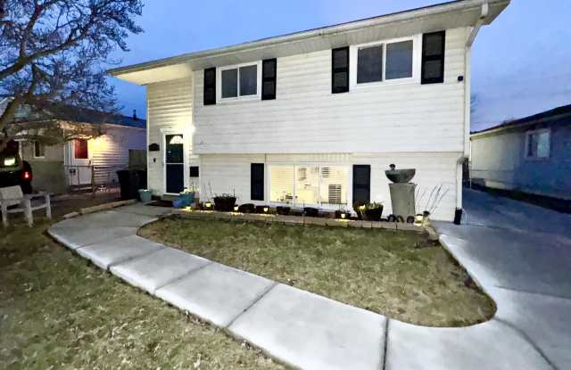 20490 Abrahm Street - 20490 Abrahm Street, Macomb County, MI 48035