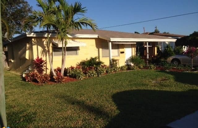 5161 NE 1st Ave - 5161 Northeast 1st Avenue, Oakland Park, FL 33334