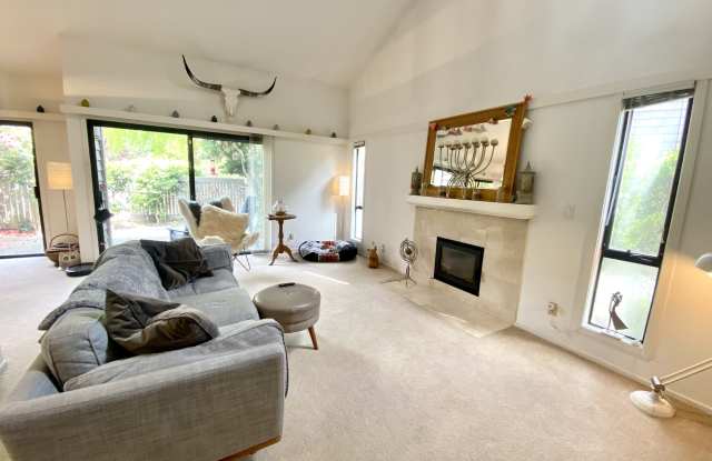 30 Willow Lane
