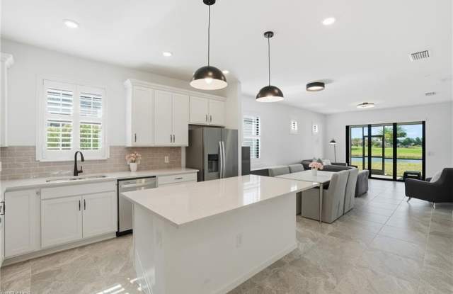 1645 Serena Ave