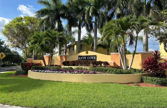 1658 Southeast 28th Court - 1658 Southeast 28th Court, Homestead, FL 33035