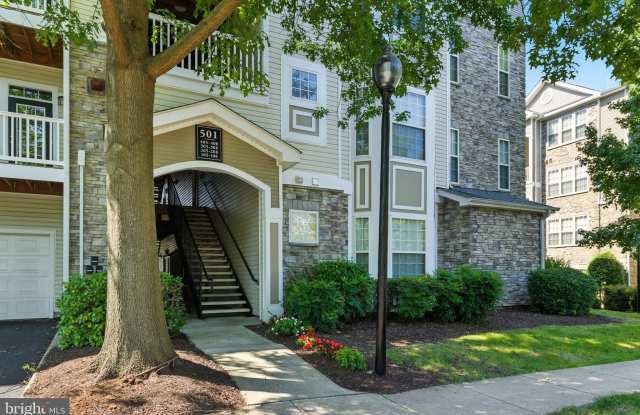 501 SUNSET VIEW Terrace SE unit: 306