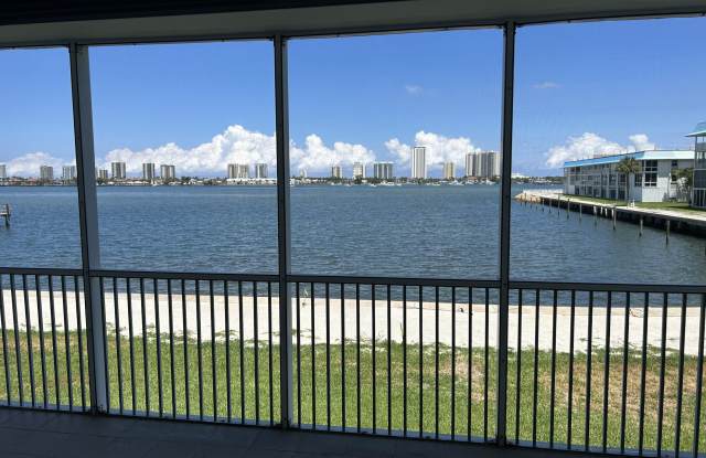 Photo of 2936 Lake Shore Drive