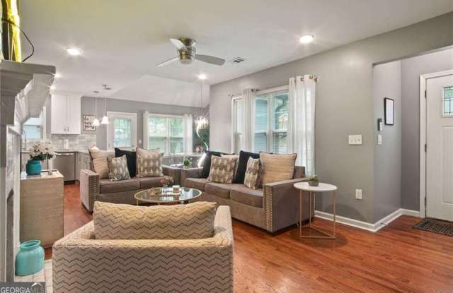 1547 Willowbrook DR SW