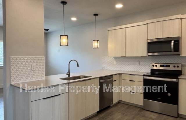 3711 S Council Spring Rd