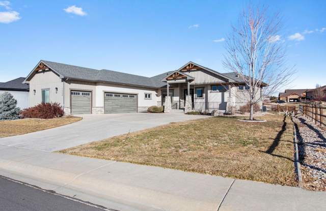 Stunning 6-Bedroom Ranch Home with Finished Basement and Exceptional Features
