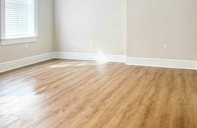 216 W 9TH STREET