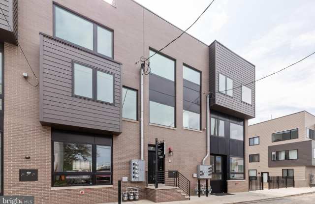 2009 N REESE Street unit: 8B