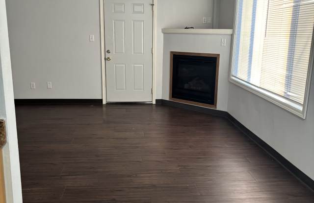 Photo of 1611 Center Point Road Northeast - 8