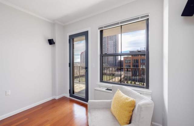 1 Greene Street
