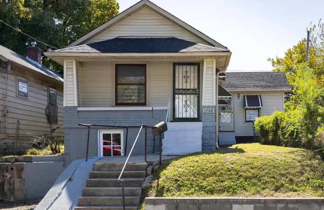 Cozy 3BR/1Ba house with unfinished basement