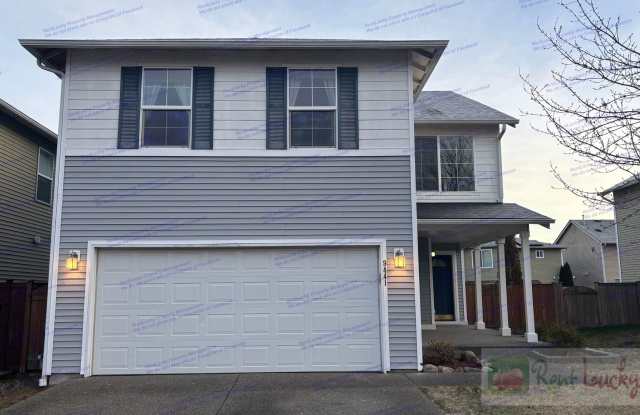 Well Maintained, 3 Bed/2.5 Bath with Office!, Pride of Ownership Home In Silver Creek