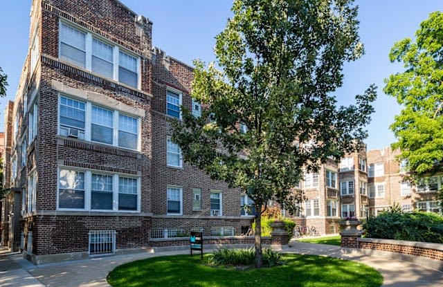 Photo of 1352 E 53rd St Unit C22