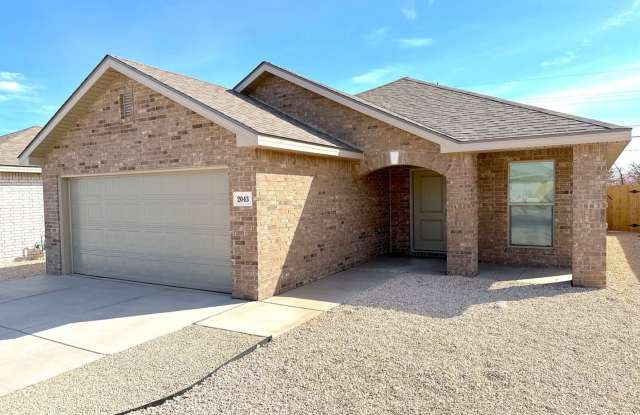 2043 Is The One For Me!!!-3/2 in Willowbend!