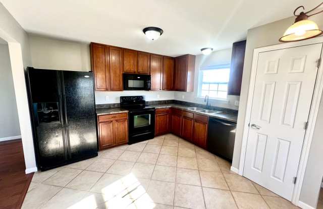 2 Bedroom 2 Bath Condo!! Great Location!! Great View!! Carefree Living!!- Presented By Tiffany Gerling’s Team