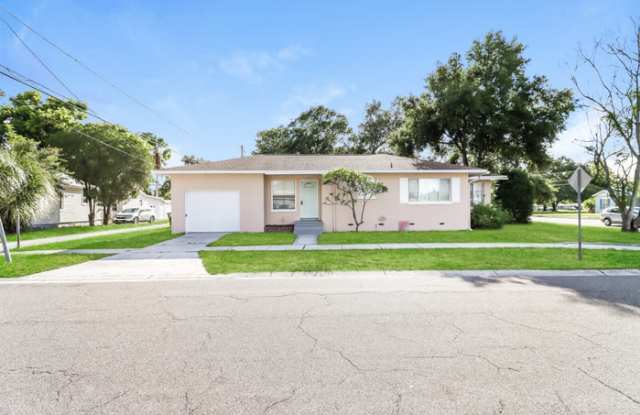 Photo of 1734 38th Avenue North