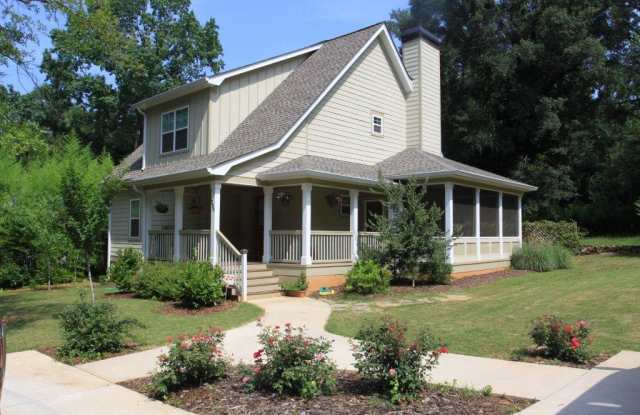 296 Lucille St.