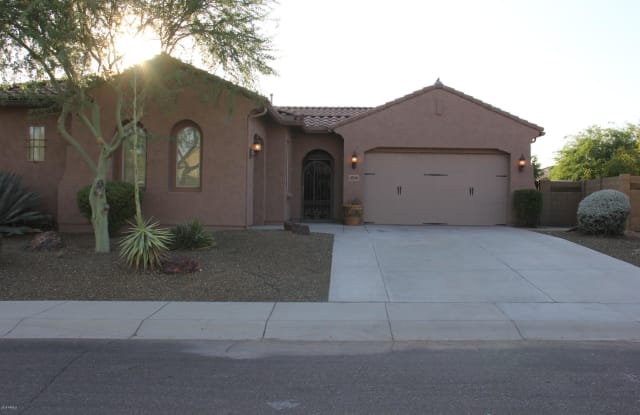 2040 W CHIMNEY ROCK Road - 2040 West Chimney Rock Road, Phoenix, AZ 85085