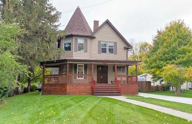 Photo of 728 Dekalb Avenue