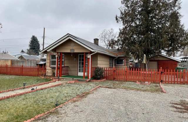 2311 W Jackson - 2311 West Jackson Avenue, Spokane, WA 99205