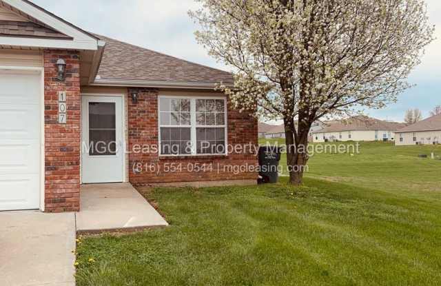 105-107 Golfview Dr